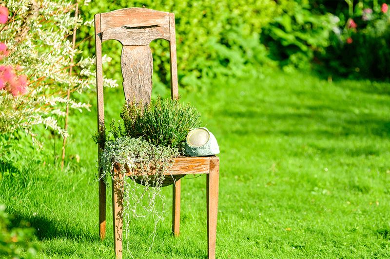 kaw valley creative ideas outdoor plant containers old chair.png